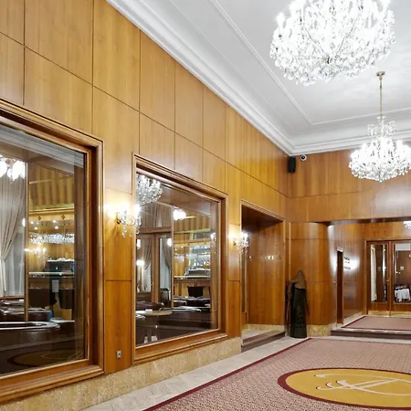 Hotel Devin 4*